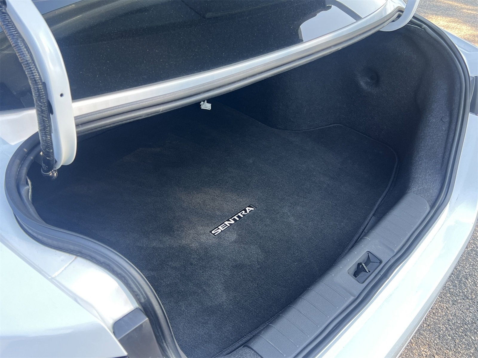 Certified 2025 Nissan Sentra S FWD image 19