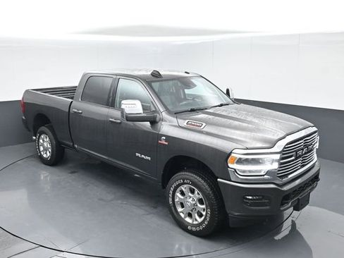 Used 2024 RAM 2500 Laramie w/ Safety Group AWD/4WD image 38
