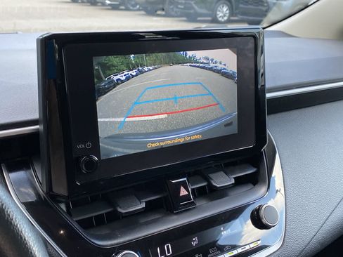 Used 2024 Toyota Corolla LE FWD image 30