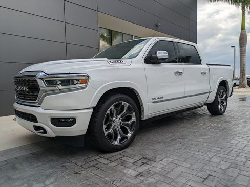 Used 2022 RAM 1500 Limited AWD/4WD image 2