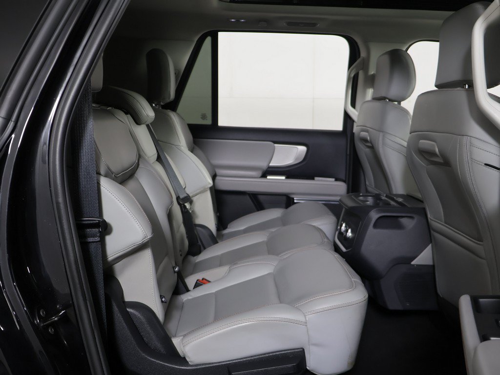 Used 2025 Ford Expedition Max Active AWD/4WD image 35