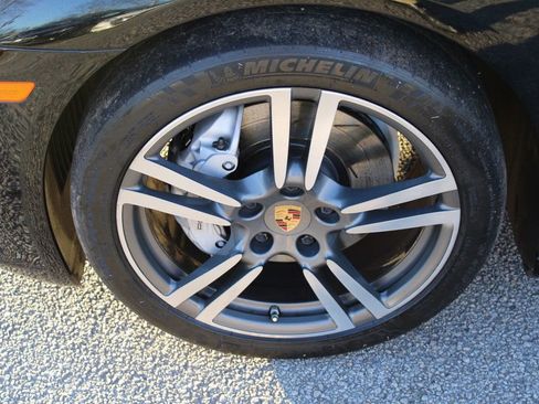 Used 2014 Porsche Panamera S image 28