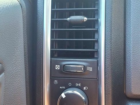 Used 2018 RAM 3500 SLT AWD/4WD image 29