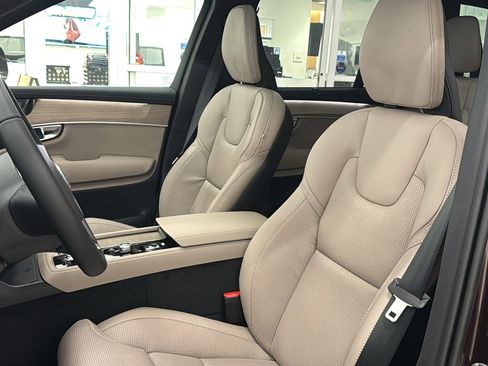 New 2026 Volvo XC90 T8 Ultra w/ Protection Package Premier image 23