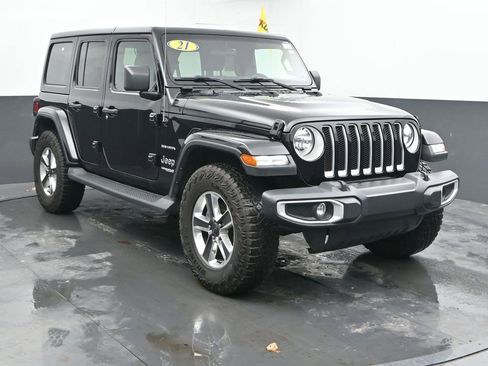 Used 2021 Jeep Wrangler Unlimited Sahara image 3