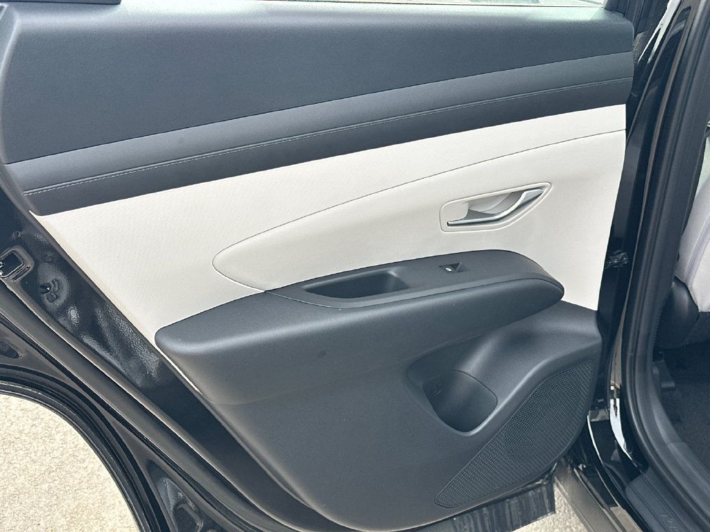 Certified 2026 Hyundai Tucson SE FWD image 20