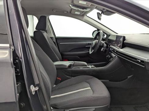 Used 2025 Hyundai Sonata SEL FWD image 21