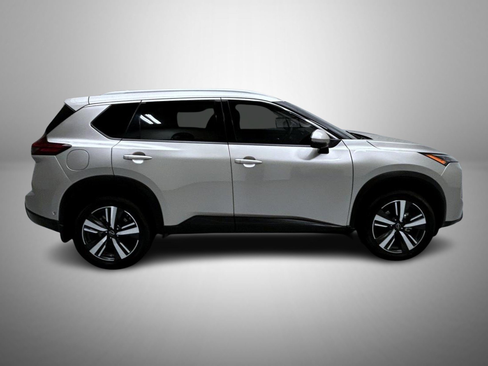 Used 2024 Nissan Rogue SL w/ SL Premium Package AWD/4WD image 4
