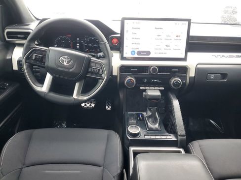 Used 2024 Toyota Tacoma TRD Sport image 8