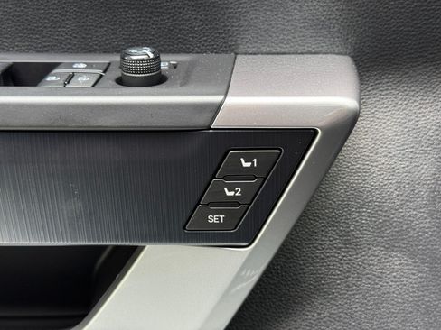 Used 2023 Toyota Sequoia Platinum AWD/4WD image 18