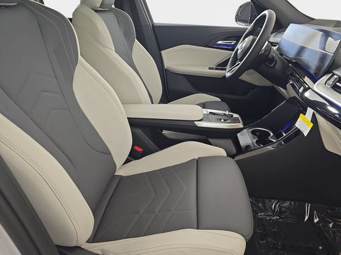 New 2026 BMW X2 xDrive28i w/ Technology Package AWD/4WD image 9