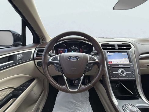 Used 2017 Ford Fusion Platinum image 13