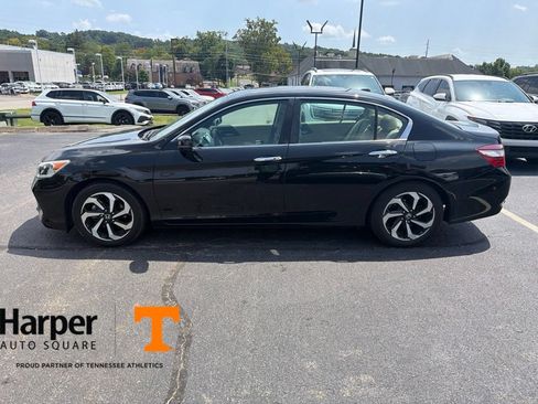 Used 2017 Honda Accord EX-L image 2