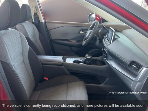 Used 2023 Nissan Rogue SV FWD image 13