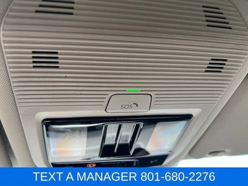 Used 2025 Volkswagen Atlas SEL AWD/4WD image 21