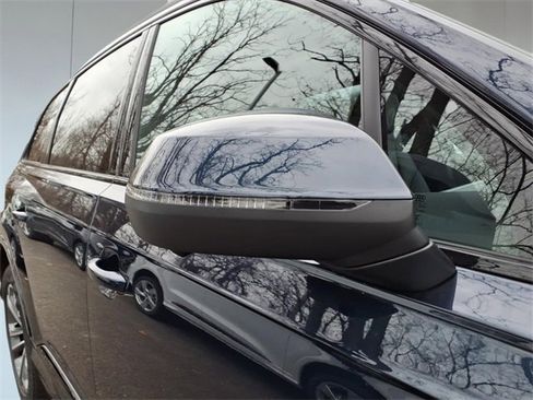 New 2026 Audi Q7 2.0T Premium image 6
