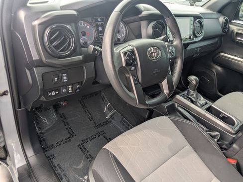 Used 2021 Toyota Tacoma TRD Sport w/ Technology Package RWD image 16