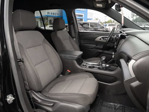 Used 2023 Chevrolet Traverse LT FWD image 42