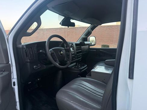Used 2019 Chevrolet Express 2500 2500 Cargo w/ Driver Convenience Package image 10