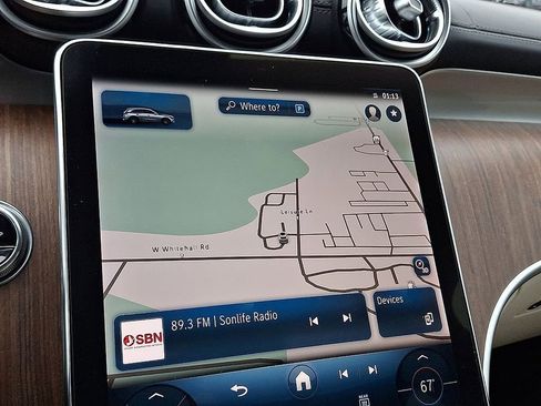 Used 2023 Mercedes-Benz GLC 300 4MATIC image 3