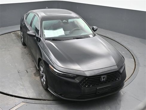 Used 2024 Honda Accord EX image 45