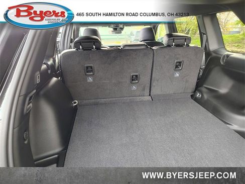 New 2025 Jeep Grand Cherokee Altitude image 33