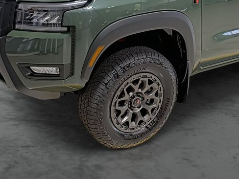 New 2026 Nissan Frontier PRO-4X w/ Pro-4x Convenience Package AWD/4WD image 9