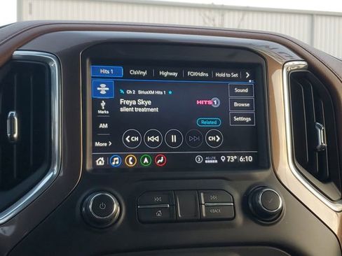 Used 2020 Chevrolet Silverado 1500 High Country w/ Technology Package image 30