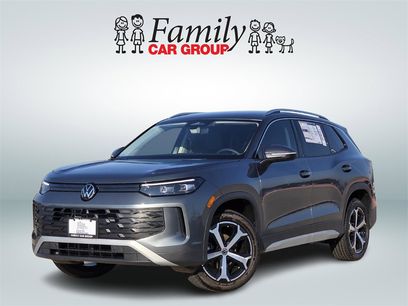 New 2025 Volkswagen Tiguan SE