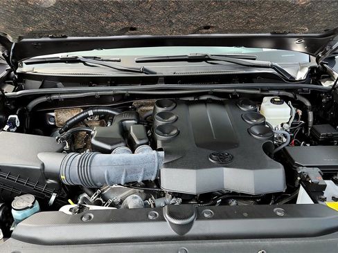 Certified 2023 Toyota 4Runner TRD Off-Road Premium image 26