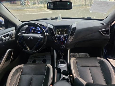 Used 2014 Hyundai Veloster Turbo FWD image 32