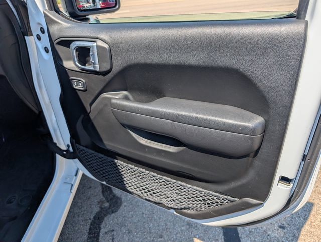 Used 2022 Jeep Gladiator Sport AWD/4WD image 4