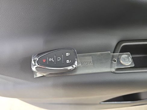 Certified 2024 Chevrolet Equinox LT w/ LPO, Floor Liner Package image 41