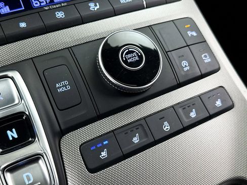 Used 2022 Hyundai Palisade Limited w/ Cargo Package image 6