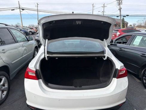 Used 2024 Chevrolet Malibu LT image 14