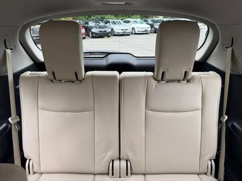Used 2019 INFINITI QX60 Luxe w/ Essential Package AWD/4WD image 14