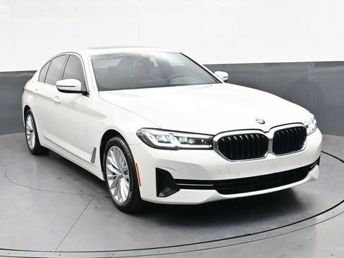 Used 2023 BMW 530i w/ Premium Package image 11