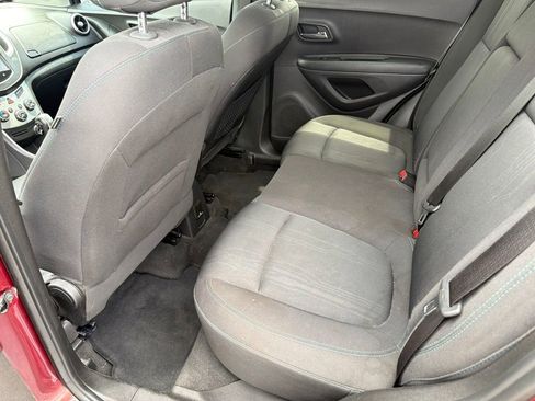 Used 2016 Chevrolet Trax LT FWD image 18