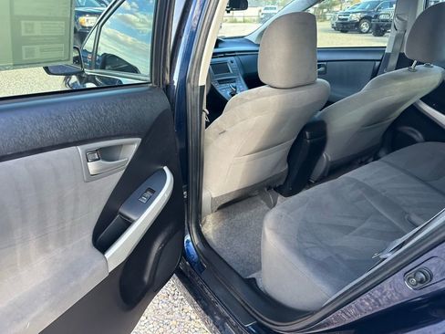 Used 2015 Toyota Prius Three image 30