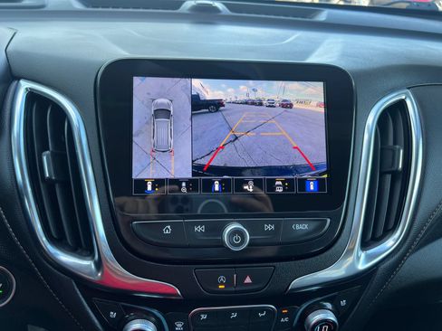 Used 2023 Chevrolet Equinox Premier AWD/4WD image 30