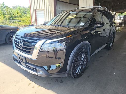 Used 2022 Nissan Pathfinder SL w/ SL Premium Package FWD image 1