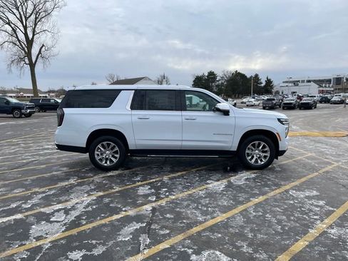 New 2026 Chevrolet Suburban Premier w/ Sun And Tow Package image 6