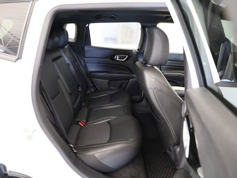 Used 2023 Jeep Compass Altitude w/ Sun and Sound Group image 33