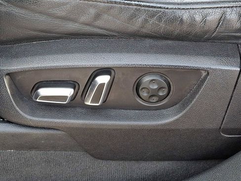 Used 2012 Audi Q7 3.0T Premium w/ Audi MMI Navigation Plus image 11