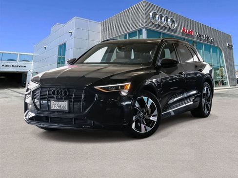 Used 2023 Audi e-tron Premium w/ Convenience Plus Package AWD/4WD image 1