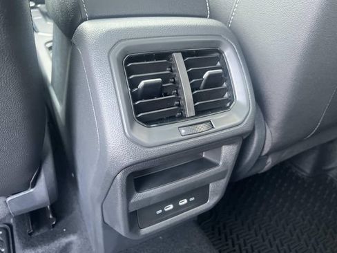 New 2026 Volkswagen Taos SE FWD image 24
