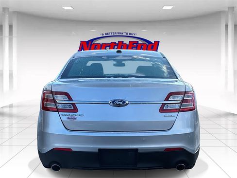 Used 2018 Ford Taurus SEL image 6