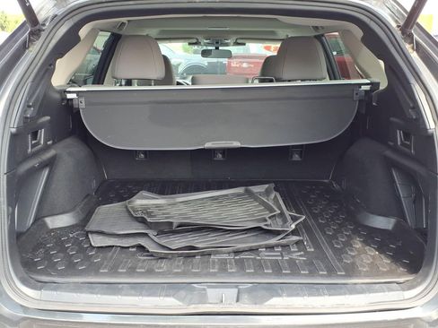 Used 2023 Subaru Outback Premium AWD/4WD image 13