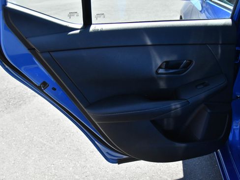 Used 2024 Nissan Sentra SV FWD image 30