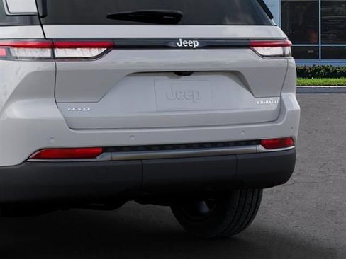 New 2026 Jeep Grand Cherokee Limited w/ Limited Altitude Package image 13